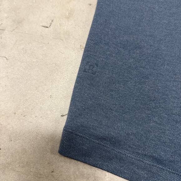 Lululemon Men's Polo Shirt Size Medium Blue Short Sleeve Stretch Activewear - Picture 3 of 5